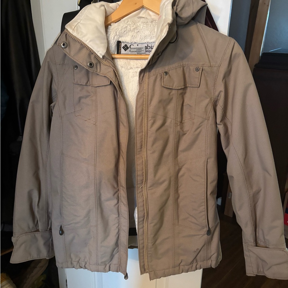 Columbia Women’s Tan Hooded Ski Jacket
